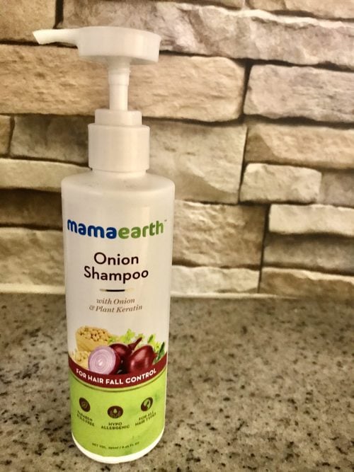 Mamaearth Onion Hair Fall Shampoo Review - Naturally Happy Mom